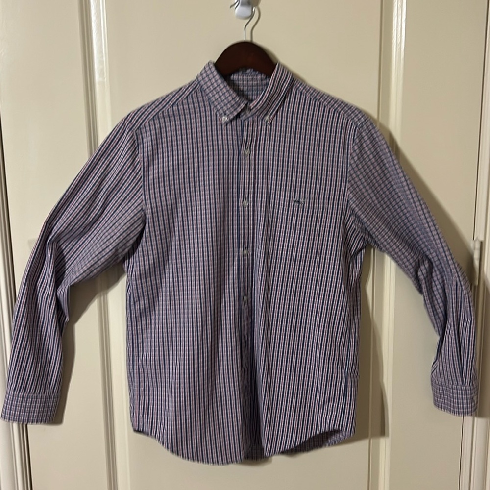 Vineyard Vines - long sleeve. Size M
